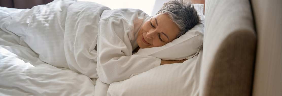 Moczenie nocne u dorosłych – przyczyny i pomoc